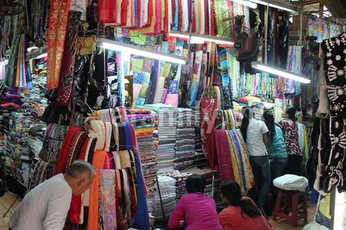 Chợ vải Kim Biên