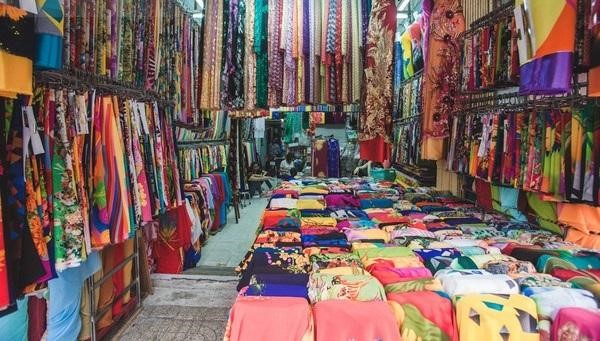 Chợ vải Phú Thọ Hòa